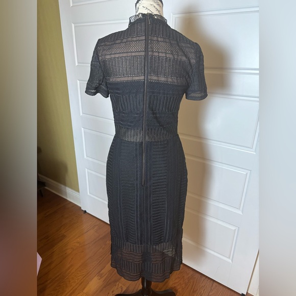 JS COLLECTIONS Illusion Crocheted Sheath Dress Black - Picture 4 of 7